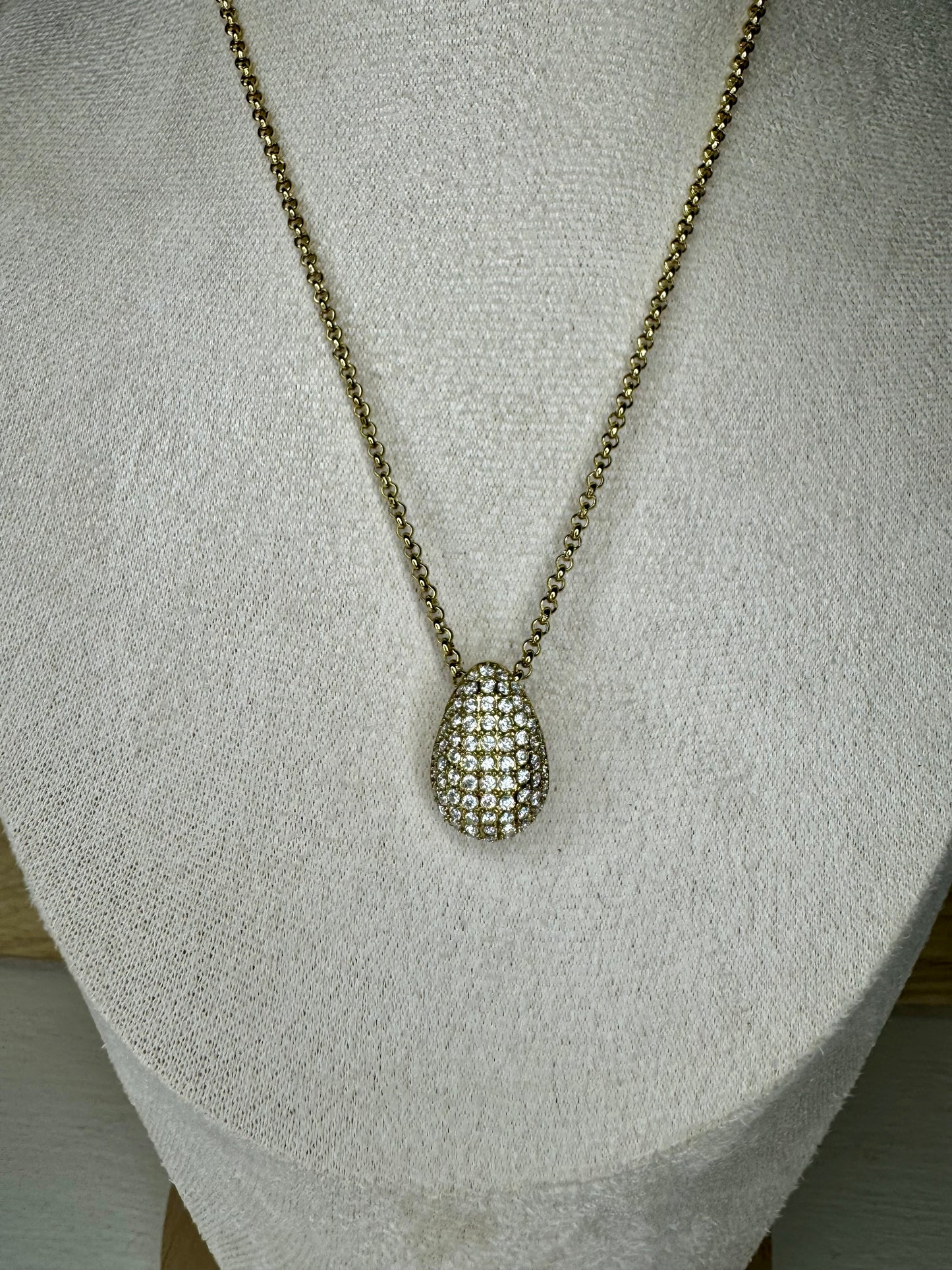 Collier goutte