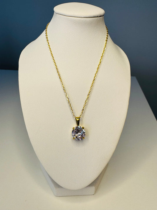 Collier Lucy